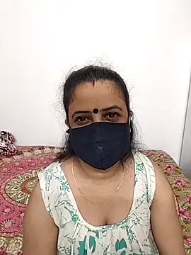 Snapshot of Cute-manisha chatting on April 2, 1:47 am Cute-manisha online show from April 2, 1:47 am