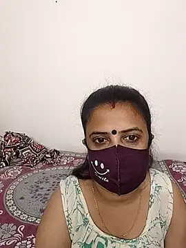 Snapshot of Cute-manisha chatting on April 8, 2:11 am Cute-manisha online show from April 8, 2:11 am