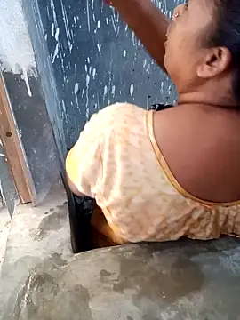 Snapshot of Hotty-rumi chatting on October 28, 5:44 am Hotty-rumi online show from October 28, 5:44 am