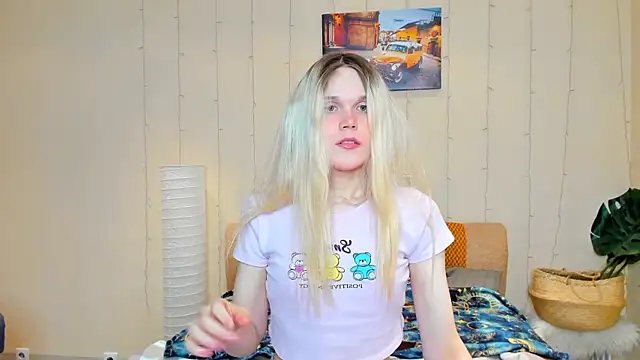 Snapshot of Auroralitta chatting on March 9, 6:00 pm Auroralitta online show from March 9, 6:00 pm