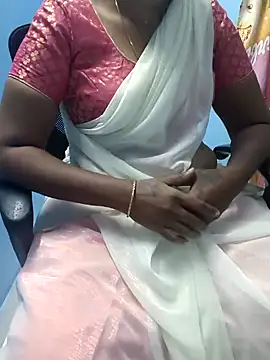 Snapshot of selvi_selvi chatting on December 11, 10:36 am selvi selvi online show from December 11, 10:36 am