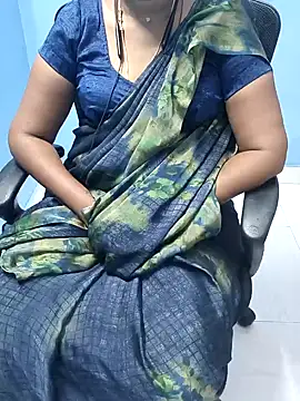 Snapshot of selvi_selvi chatting on December 25, 4:32 pm selvi selvi online show from December 25, 4:32 pm