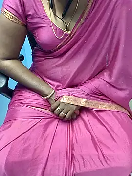 Snapshot of selvi_selvi chatting on February 6, 12:48 pm selvi selvi online show from February 6, 12:48 pm