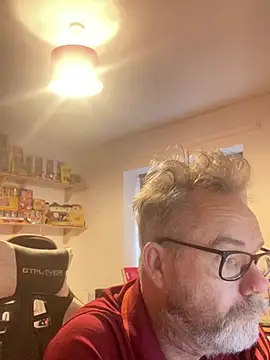 patentheelman74 online show from December 10, 9:55 am