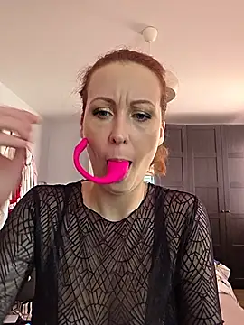 IsabellaLuiXXX online show from July 28, 5:01 pm
