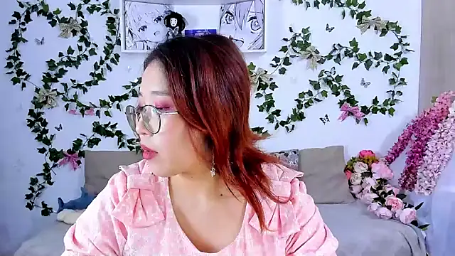 Snapshot of Myamyali chatting on February 22, 1:44 am Myamyali online show from February 22, 1:44 am