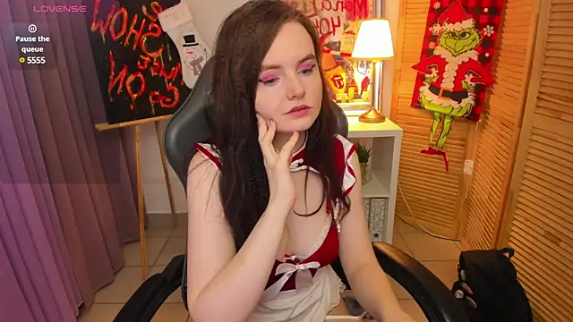 AmA lia  online show from January 3, 8:32 am