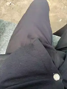 Snapshot of raamcxy chatting on December 17, 11:49 am raamcxy online show from December 17, 11:49 am