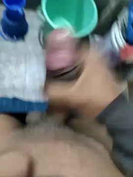 Snapshot of raamcxy chatting on December 22, 7:21 pm raamcxy online show from December 22, 7:21 pm