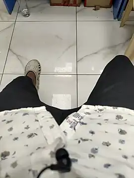 Snapshot of raamcxy chatting on December 27, 2:22 pm raamcxy online show from December 27, 2:22 pm