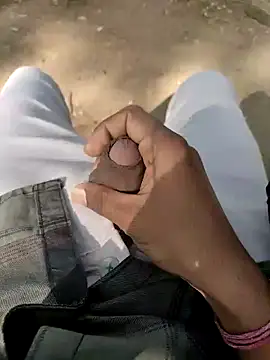 Snapshot of raamcxy chatting on January 3, 4:11 am raamcxy online show from January 3, 4:11 am