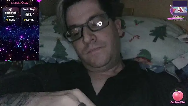 Snapshot of AryanJCole666 chatting on December 21, 6:34 pm AryanJCole666 online show from December 21, 6:34 pm