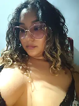 BrendaGirs online show from May 13, 3:04 am