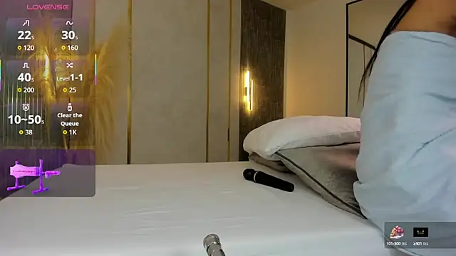 stephanya  online show from September 26, 7:51 pm