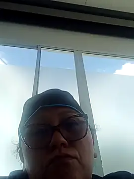 Darly Gomez online show from January 6, 3:51 pm