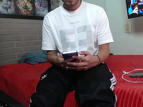 Snapshot of TOMMY_COCK666 chatting on July 5, 6:15 pm TOMMY COCK666 online show from July 5, 6:15 pm