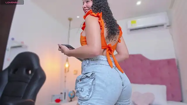 SHARONN     online show from March 1, 7:15 pm