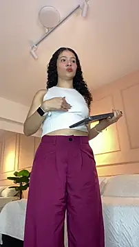 Snapshot of SHARONN____ chatting on March 4, 4:07 am SHARONN online show from March 4, 4:07 am