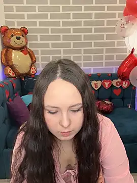 BeatriceReeves online show from February 13, 1:01 am