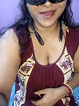 Sexy Mona Bhabhi online show from December 21, 10:33 am
