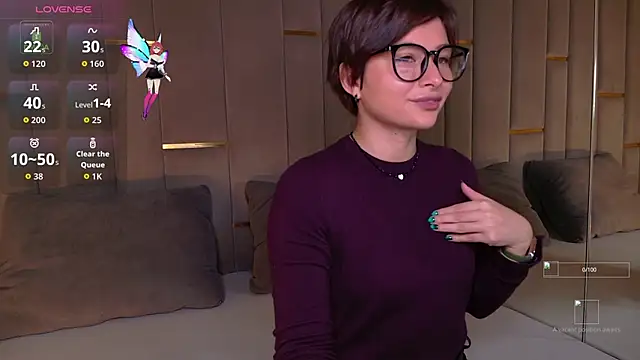 Ishtar Divine online show from October 24, 10:22 am