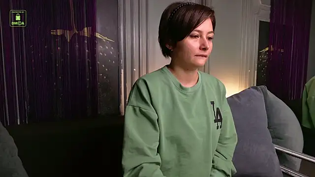 Ishtar Divine online show from October 27, 3:16 pm