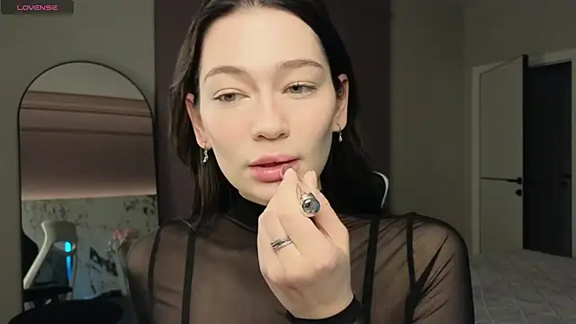 Misty Rose online show from February 7, 3:55 am