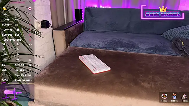 Snapshot of Walt_Enjoy chatting on January 22, 2:46 pm Walt Enjoy online show from January 22, 2:46 pm