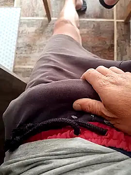 Snapshot of paubabando_ chatting on January 3, 1:03 pm paubabando online show from January 3, 1:03 pm