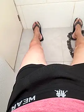 Snapshot of paubabando_ chatting on March 10, 10:37 am paubabando online show from March 10, 10:37 am