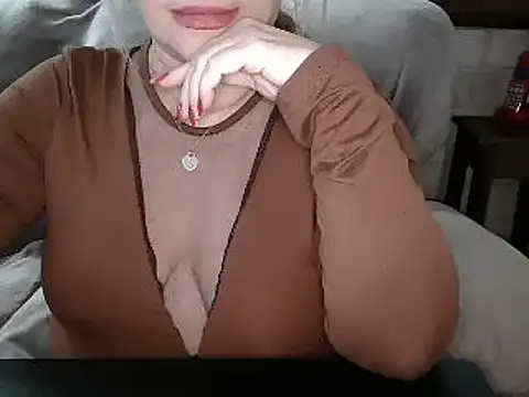 Emmamilfita online show from December 19, 3:52 pm