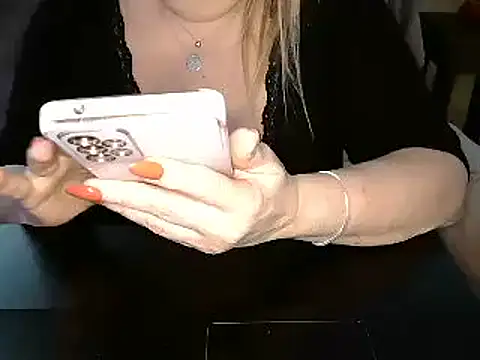 Emmamilfita online show from January 11, 9:46 pm