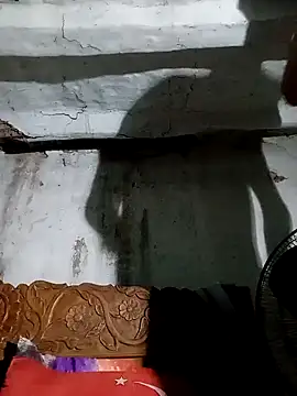 Snapshot of Roni1028 chatting on December 9, 5:08 pm Roni1028 online show from December 9, 5:08 pm