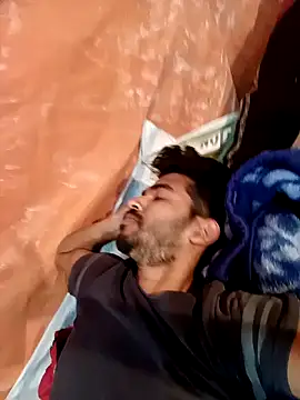 Snapshot of Roni1028 chatting on December 30, 1:58 pm Roni1028 online show from December 30, 1:58 pm