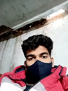 Snapshot of Roni1028 chatting on January 8, 4:44 am Roni1028 online show from January 8, 4:44 am