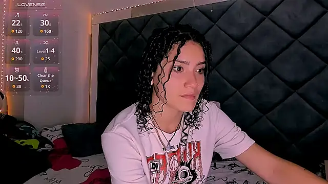 Nellyhills online show from September 28, 11:32 pm