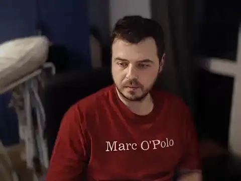 Snapshot of CuteMan33 chatting on February 10, 6:12 pm CuteMan33 online show from February 10, 6:12 pm