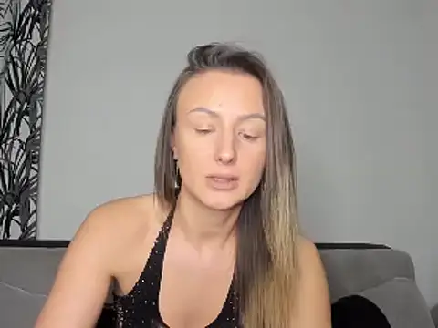 Snapshot of AudreyJoy chatting on February 16, 1:14 am AudreyJoy online show from February 16, 1:14 am