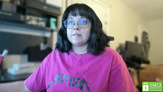 cute aggro gamer girl online show from December 14, 11:56 pm