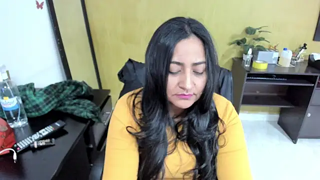 Adele Sweett online show from January 29, 1:28 pm