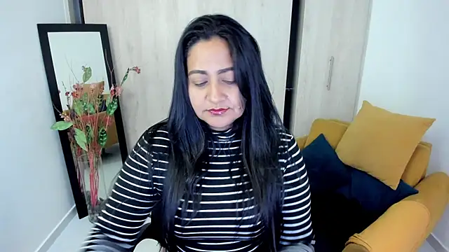 Adele Sweett online show from May 8, 12:21 pm