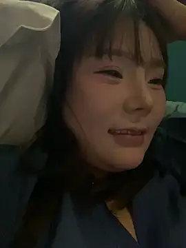 Snapshot of ChuChu1991 chatting on February 17, 4:15 pm ChuChu1991 online show from February 17, 4:15 pm