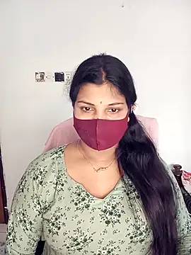 Snapshot of Hot-Angel_ chatting on November 5, 4:23 am Hot-Angel online show from November 5, 4:23 am