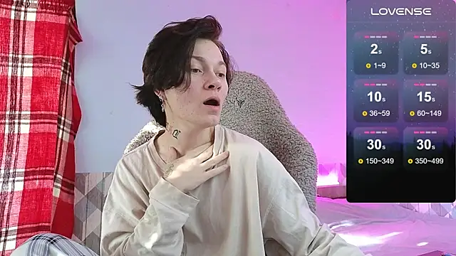 esajukyy online show from October 25, 4:31 am