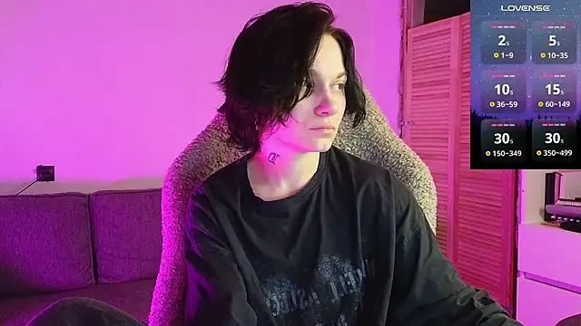 esajukyy online show from February 13, 1:40 pm