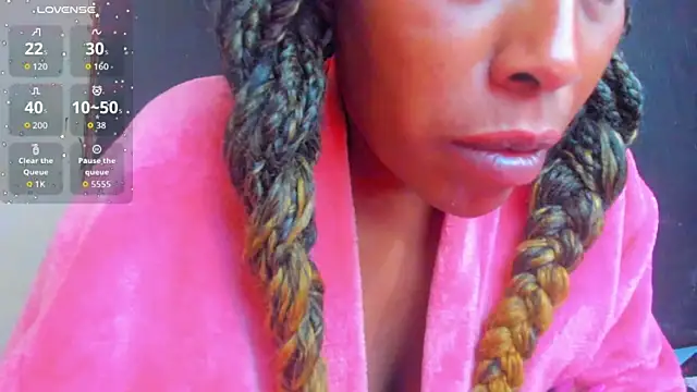 KamariaFyre online show from October 30, 2:24 am