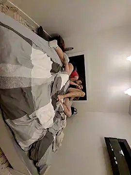 Llorey04 online show from February 28, 11:45 pm