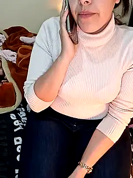 Snapshot of ShadiaStar chatting on January 16, 7:52 pm ShadiaStar online show from January 16, 7:52 pm