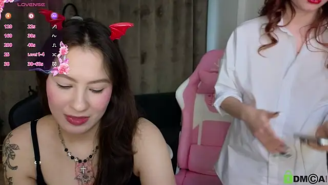 Snapshot of Sonya_Glen chatting on February 10, 1:33 pm Sonya Glen online show from February 10, 1:33 pm