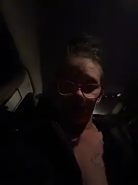 Stonermama666420 online show from May 11, 4:40 am
